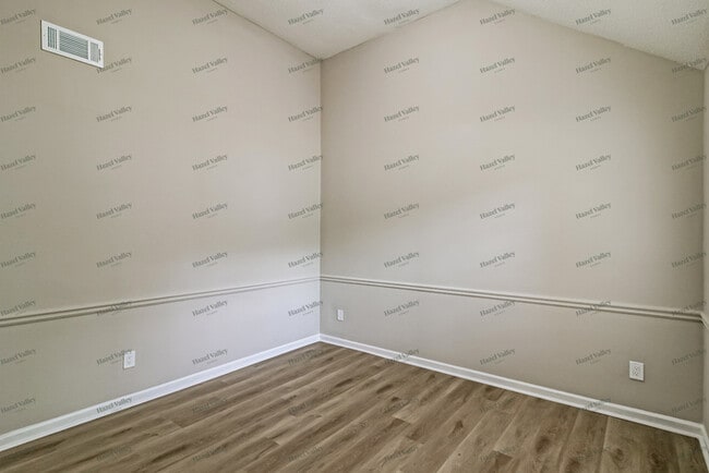 Building Photo - 4381 Ward Bluff Ct