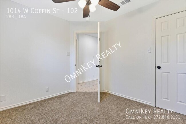 Building Photo - 1014 W Coffin St