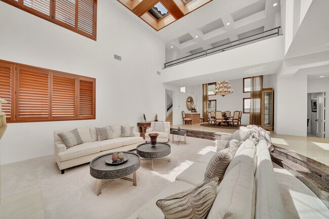 Building Photo - 30 Ritz Cove Dr