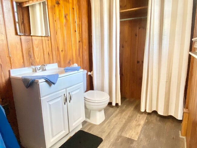 Building Photo - 197 Covino Ave