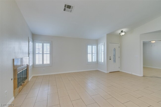 Building Photo - 8000 Tulum Ct