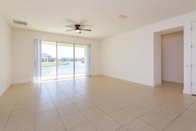 Building Photo - 4956 Blanche Ct