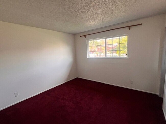 Building Photo - Charming Home with Expansive Yard, Fruit Trees & RV Parking