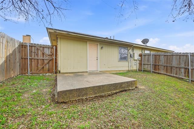 Building Photo - 2812 Ridgecrest Dr