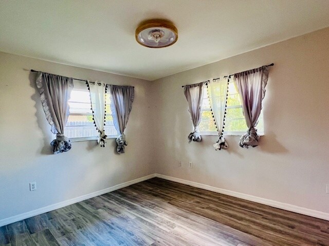 Building Photo - Elegant 3-Bed, 2-Bath Home in Prime Orland...