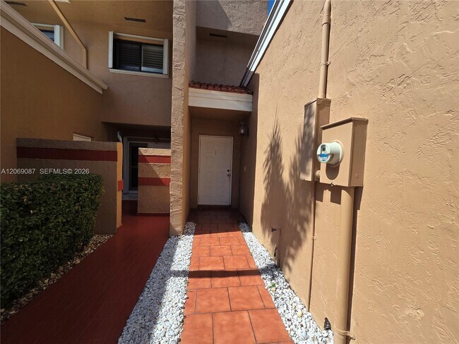 Building Photo - 12025 S Las Palmas Dr