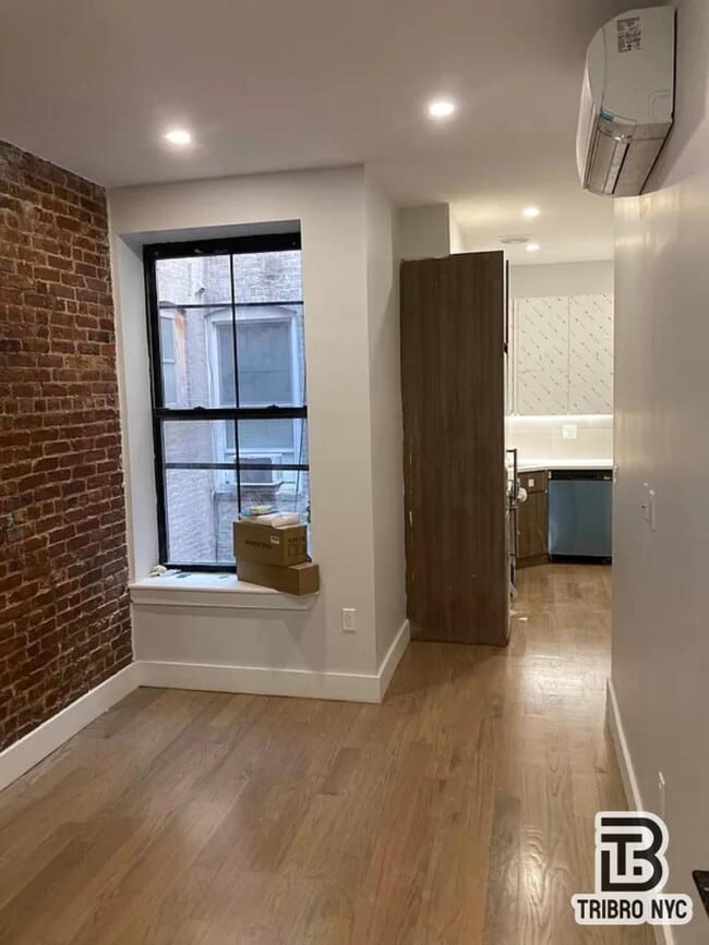 Building Photo - 0 bedroom in RIDGEWOOD NY 11385