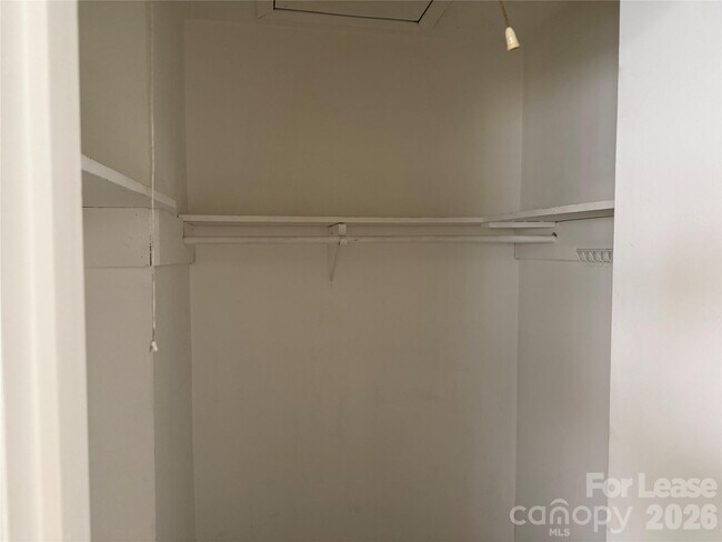 Building Photo - 8526 Castle Pine Ct