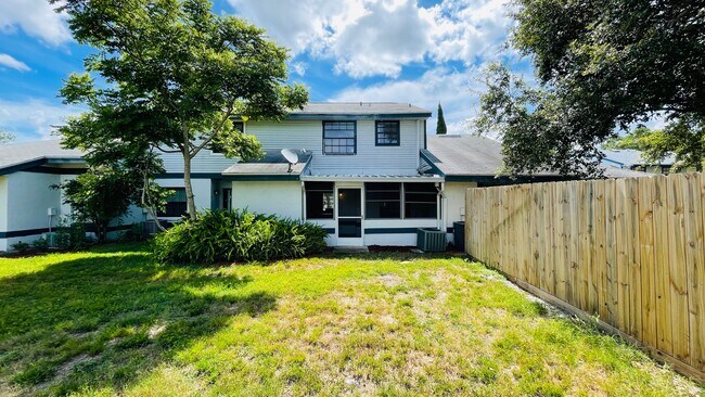 Building Photo - 2706 Graduate Ct