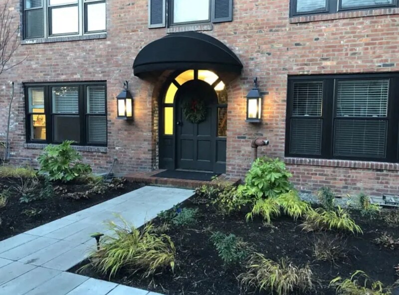 Building Photo - 421 Summit Ave E