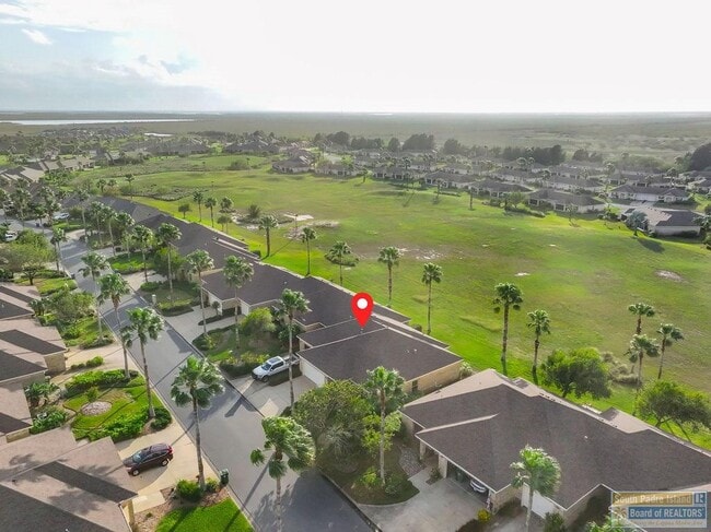 Building Photo - 18 Torrey Pines Dr