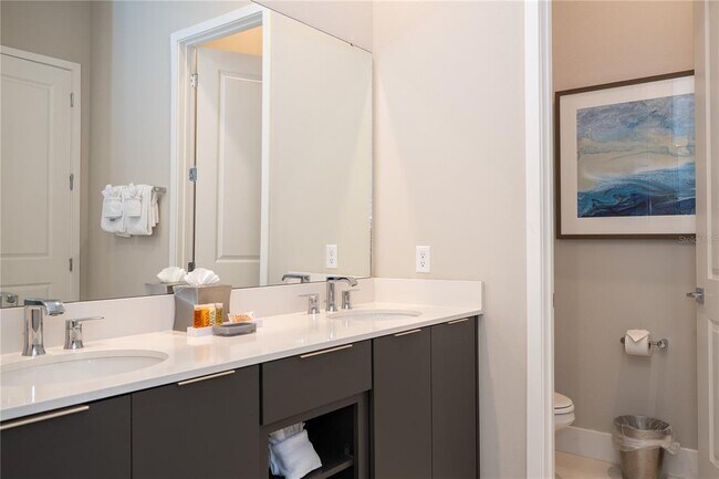 Building Photo - 7740 Sandy Ridge Dr