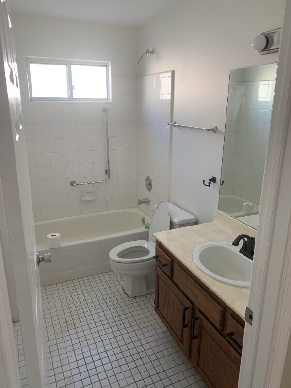 Building Photo - 53 Greenwich Ave