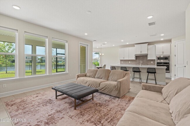 Building Photo - 11221 Strategy Ct