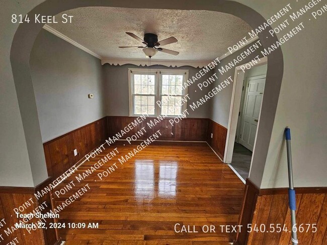 Building Photo - Newly Updated 2 bed 1 bath