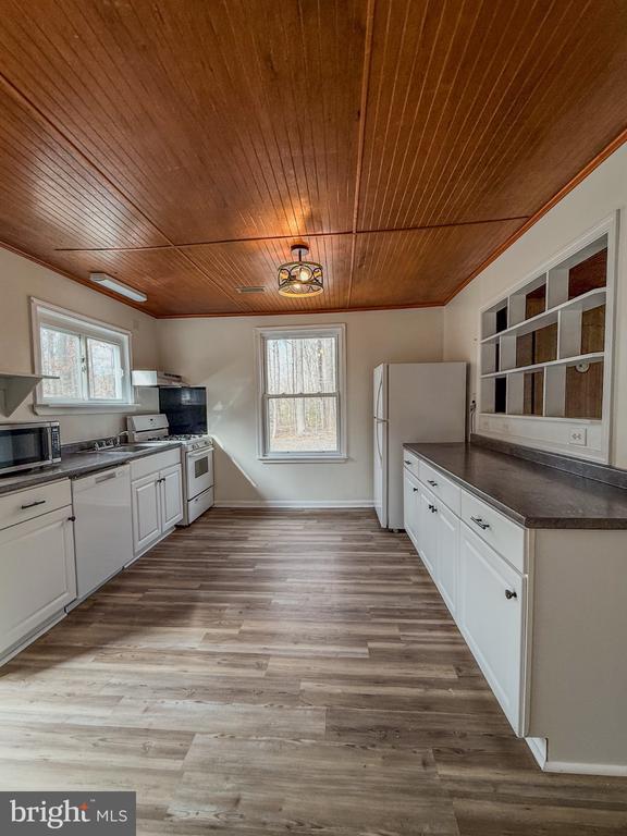 Building Photo - 22801 Booker Washington Ave