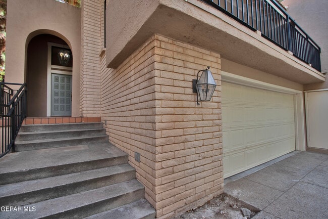 Building Photo - 5710 Mira Grande Dr