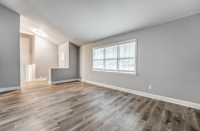 Building Photo - Charming 4-Bedroom, 3-Bath Single-Family Home in Memphis