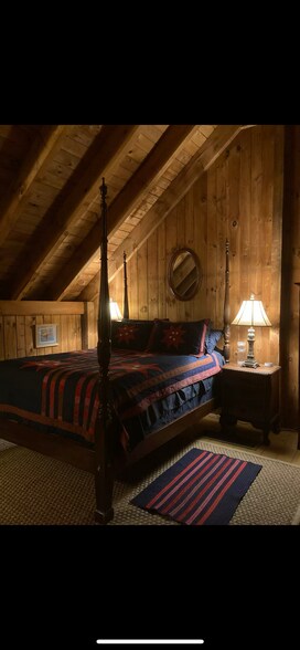 Building Photo - 15 S Main St