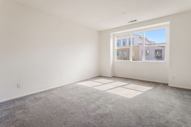 Building Photo - Beautiful 4 Bed 3.5 Bath Home in Great Sch...