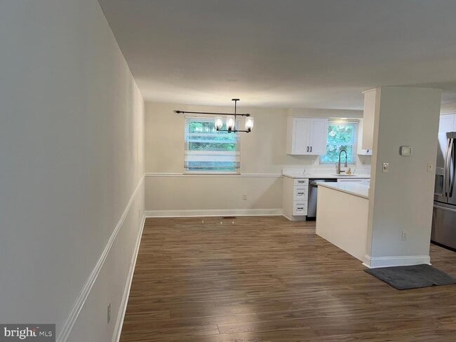 Building Photo - 5435 The Bridle Path