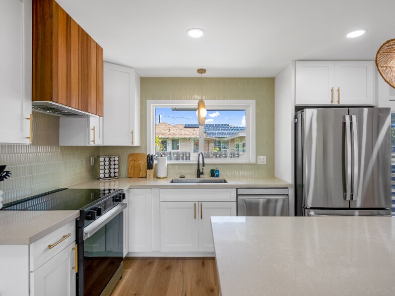 Building Photo - 338 Kalama St