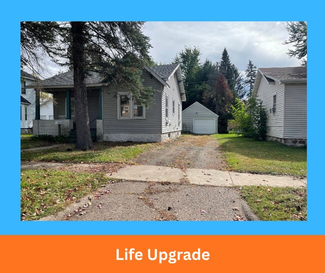 Primary Photo - 909 Forest St