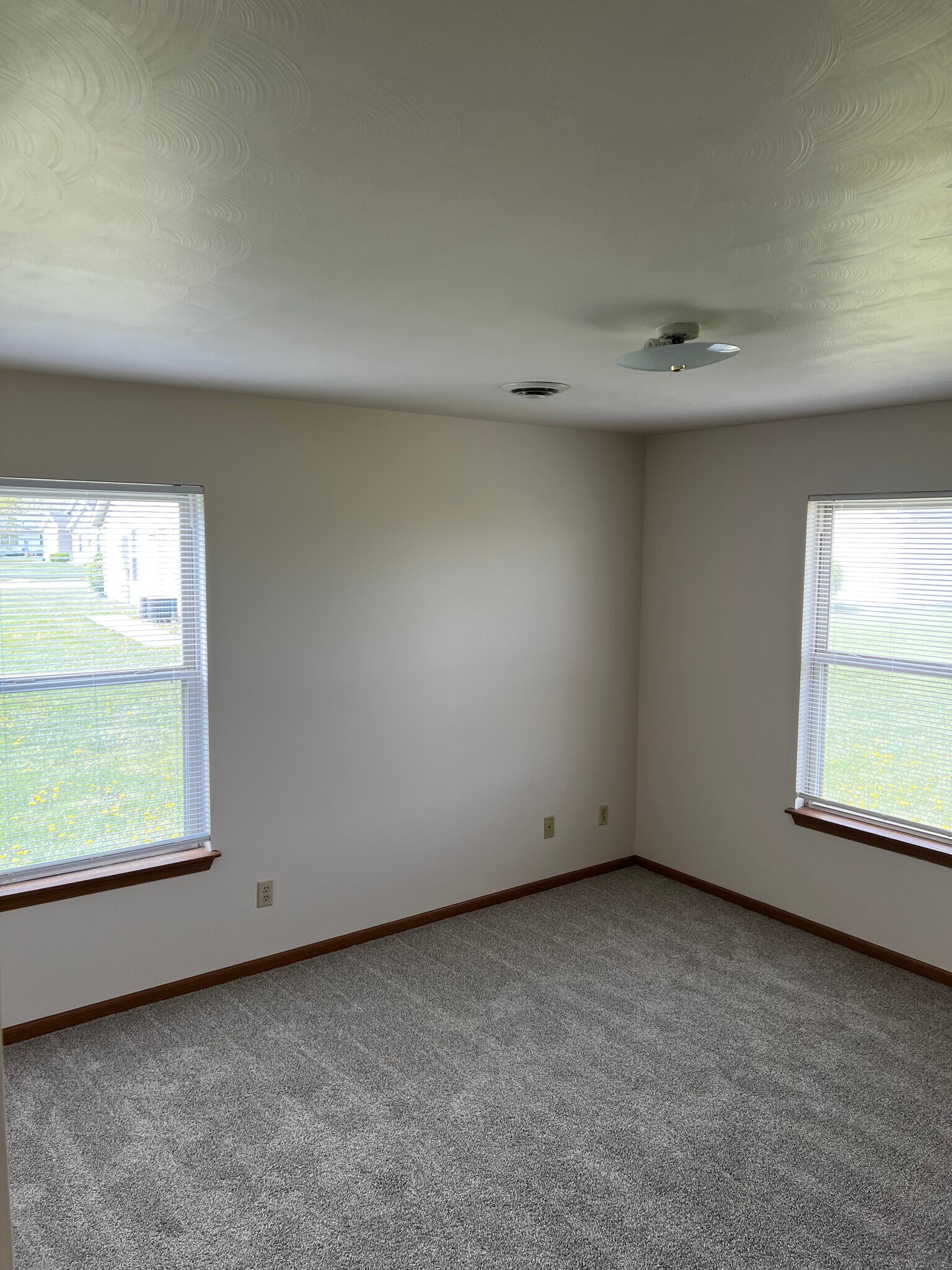 Building Photo - 1198 Abbott Cir