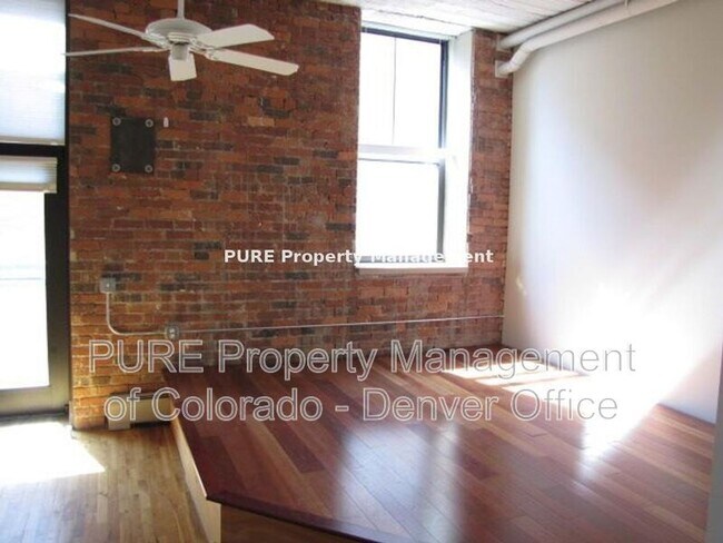 Building Photo - 2261 Blake St