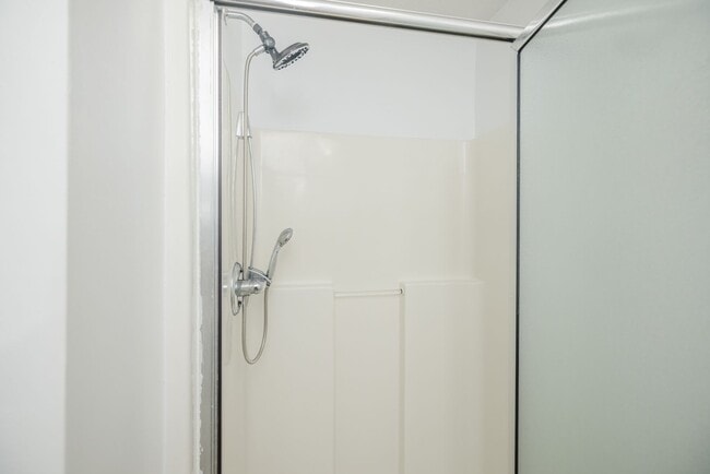 Building Photo - 203 Hayne Dr