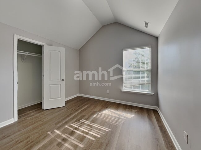 Building Photo - 1107 Sweet Gale Dr