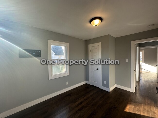 Building Photo - 6741 Columbia Ave