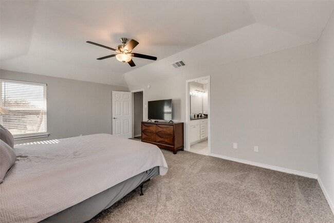 Building Photo - 3011 Modella Ave