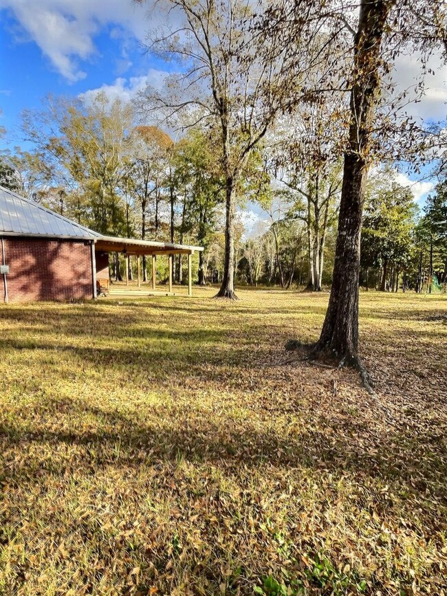 Building Photo - 4 Bedroom home located in Vancleave