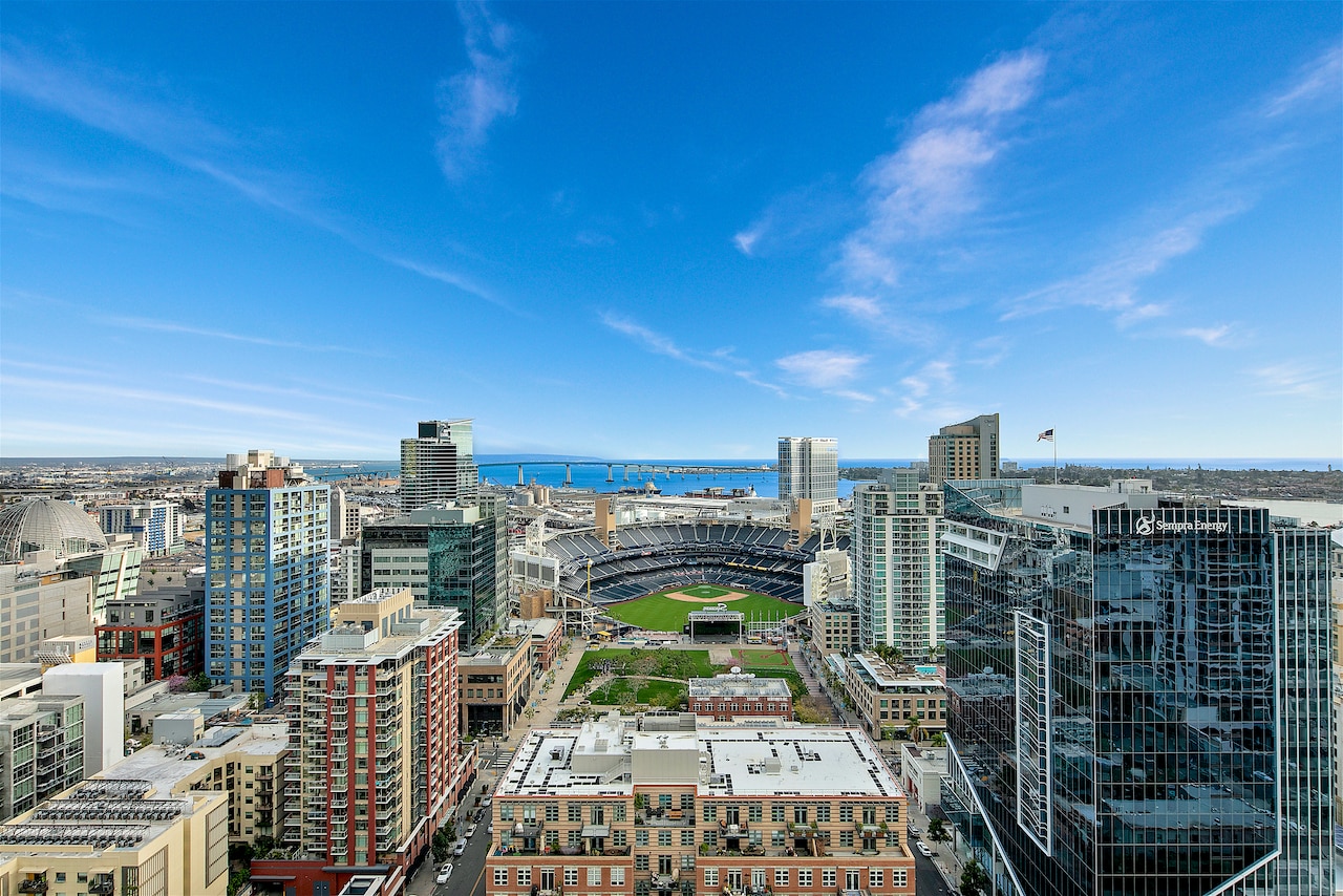 Building Photo - 800 The Mark Ln