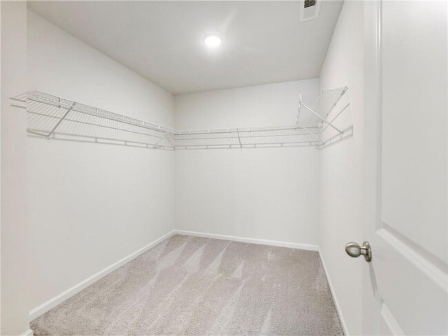 Building Photo - 115 Buckingham Ln