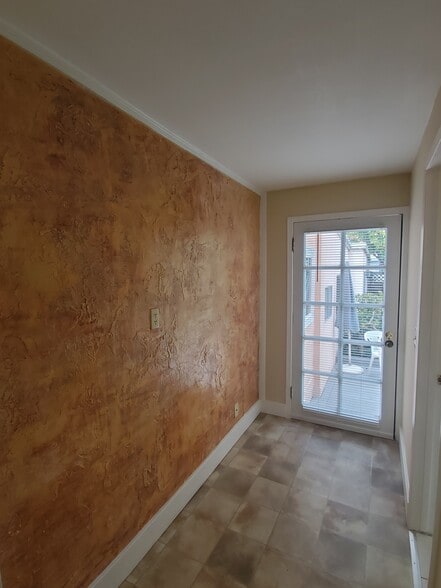 Back hallway (custom made) - 663 Marine St