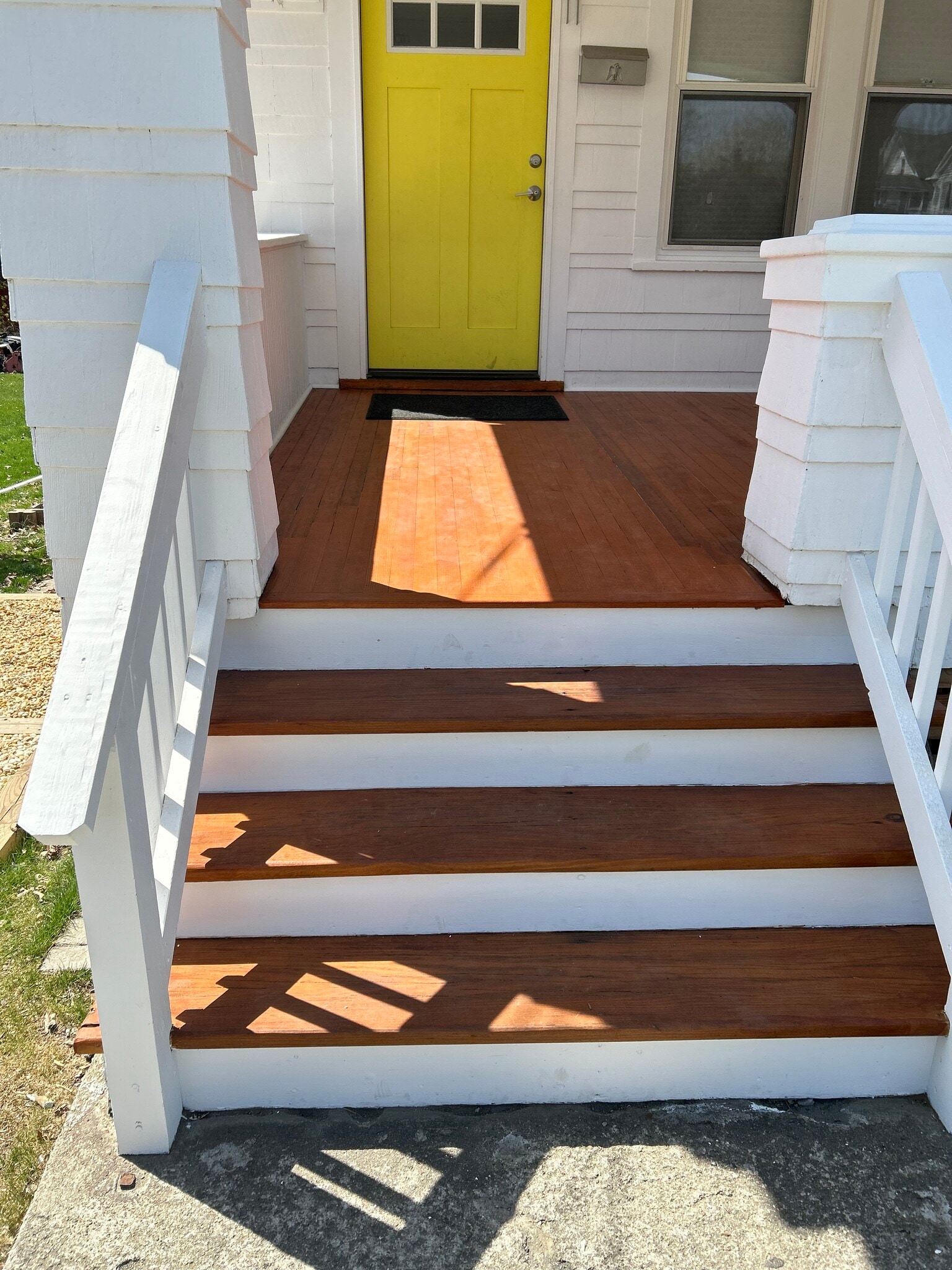 Building Photo - 9 Oak St