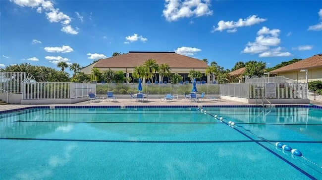 Building Photo - 618 Bird Bay Dr S