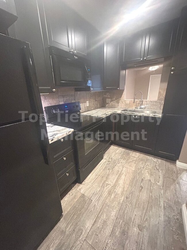 Building Photo - ***Remodeled, 1st Floor Studio Apartment in the Heart of Mission Valley - Available NOW***