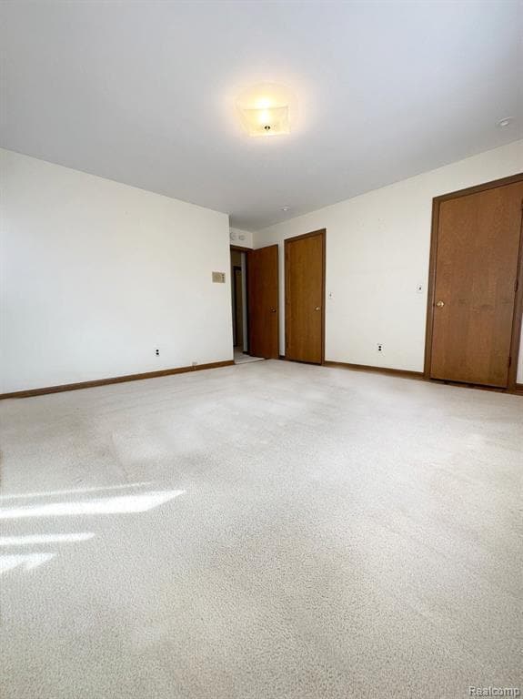 Building Photo - 6615 Fairwood Dr