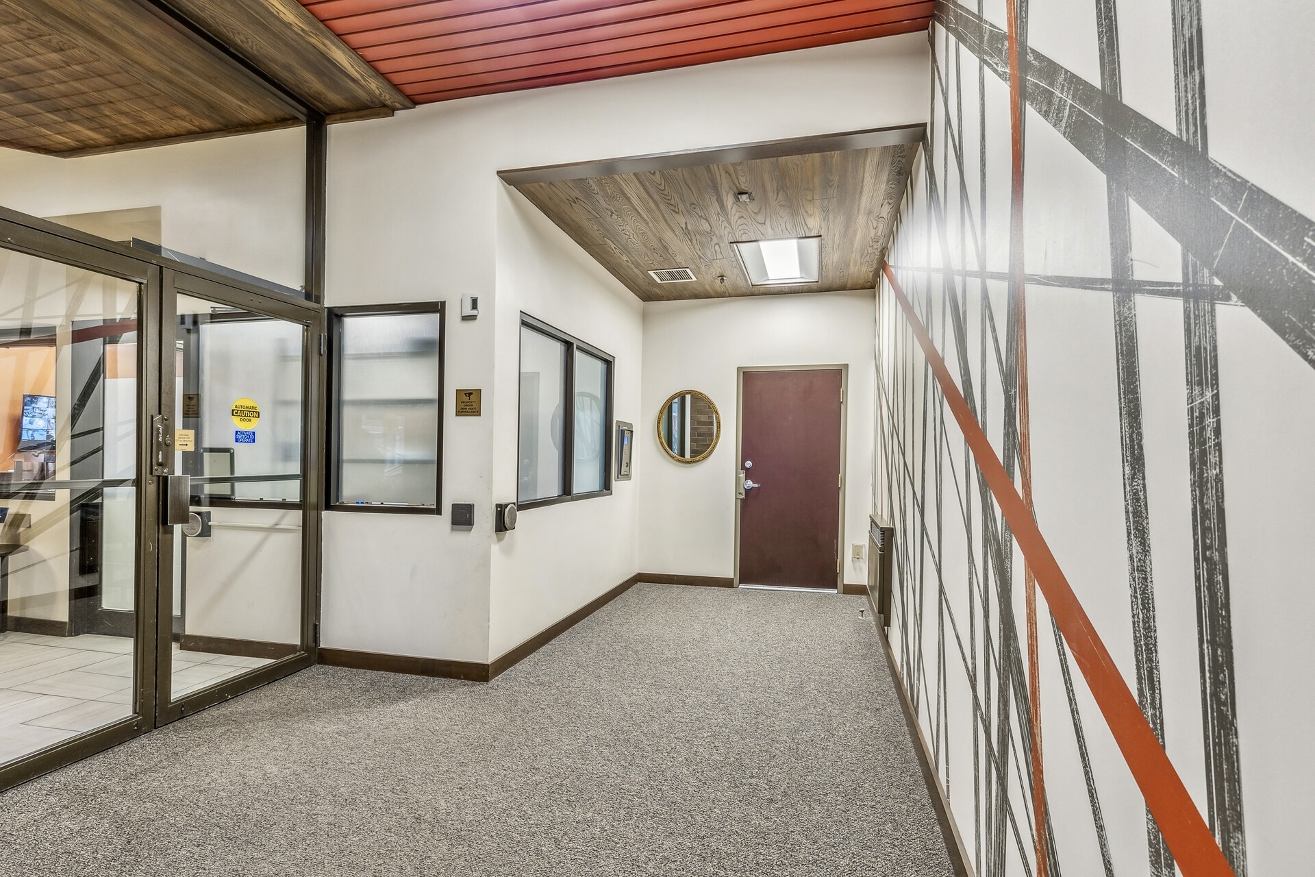 Building Photo - 26 10th St W