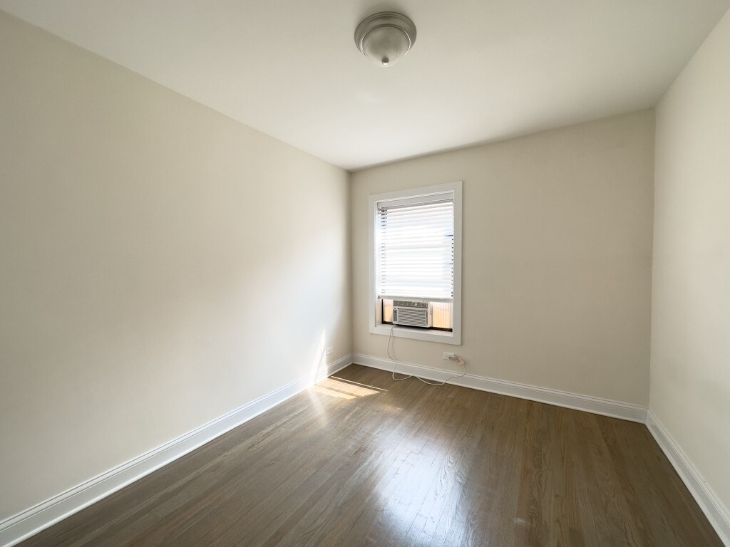 Building Photo - 2641 N Spaulding Ave