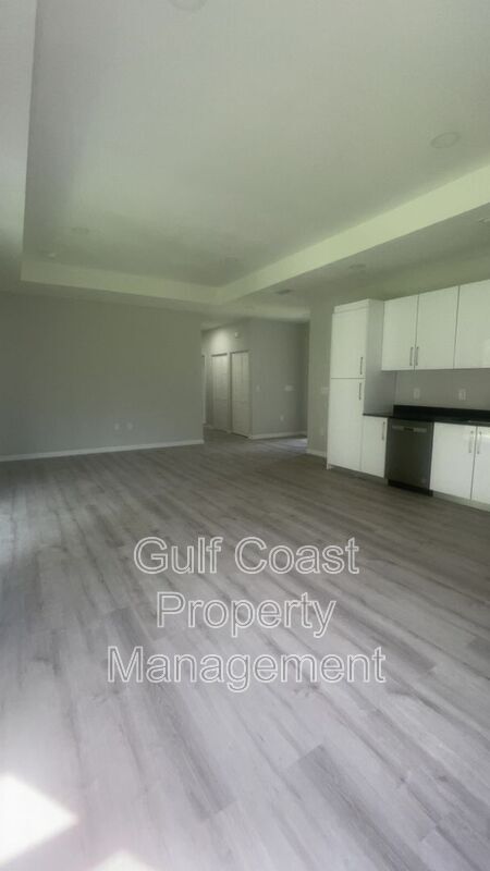 Building Photo - 1926 Marlay Ave