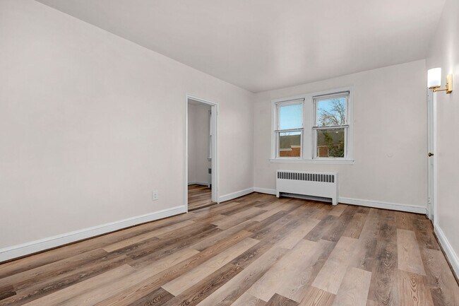 Building Photo - 3706 W Franklin St