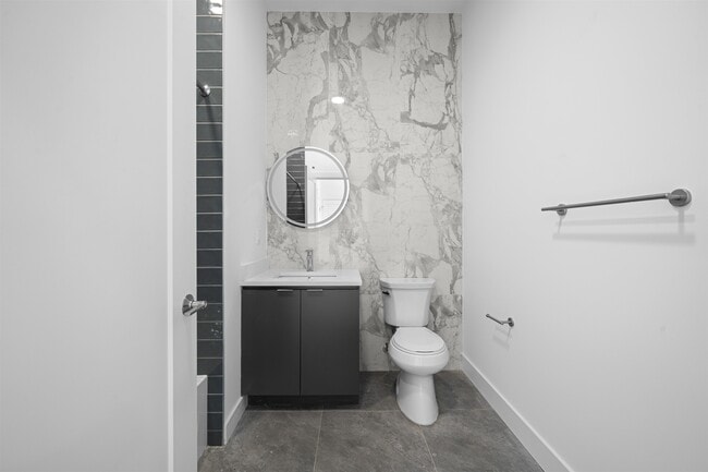 Building Photo - 17 AVENUE E