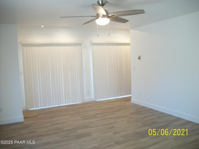 Building Photo - 5270 Diamond Dr