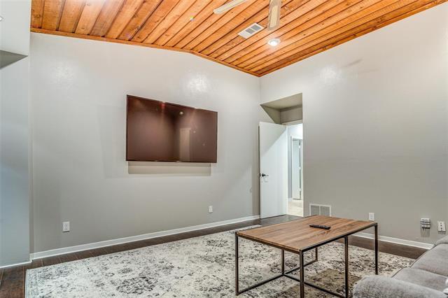 Building Photo - 6009 Black Berry Ln