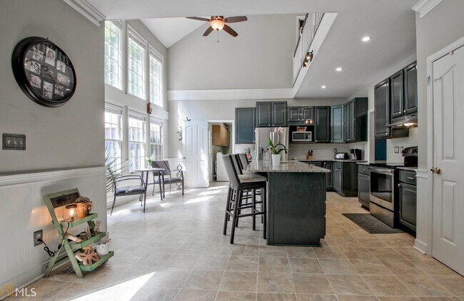 Building Photo - 208 Wysteria Ct