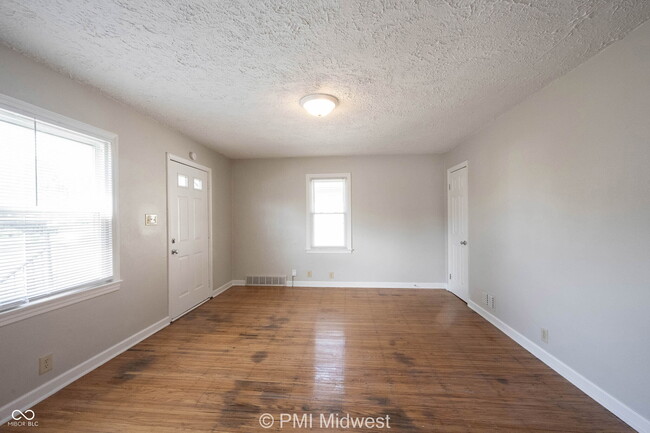 Building Photo - 1716 E 46th St